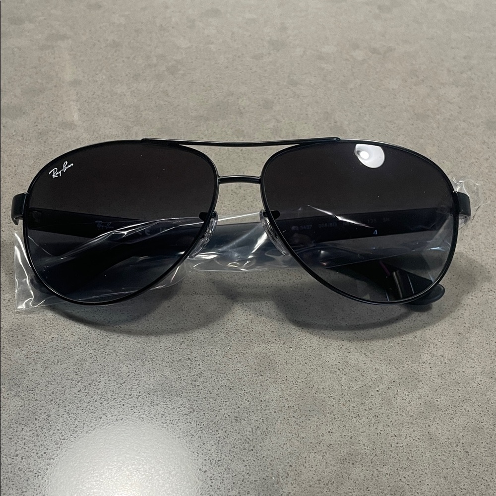 Ray-Ban Classic Black Aviator Shades
